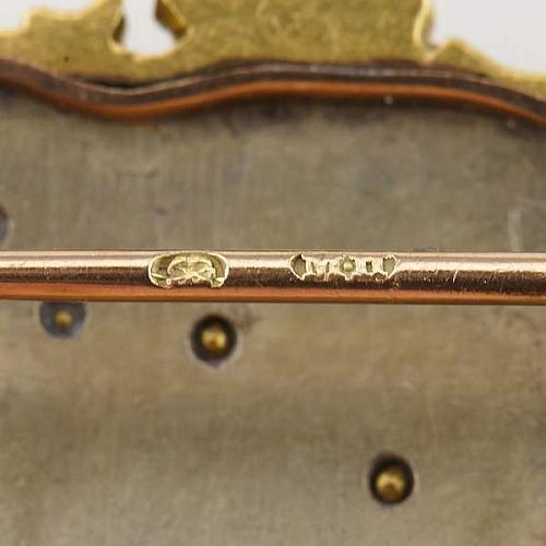 Брошь с алмазами и эмалью. К.Фаберже