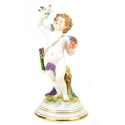 Meissen "Амур с голубем". 31 см.