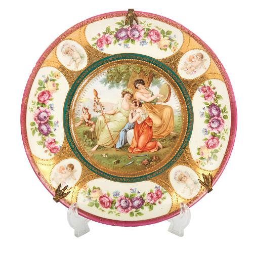 Тарелка с античным сюжетом.