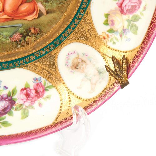 Тарелка с античным сюжетом.