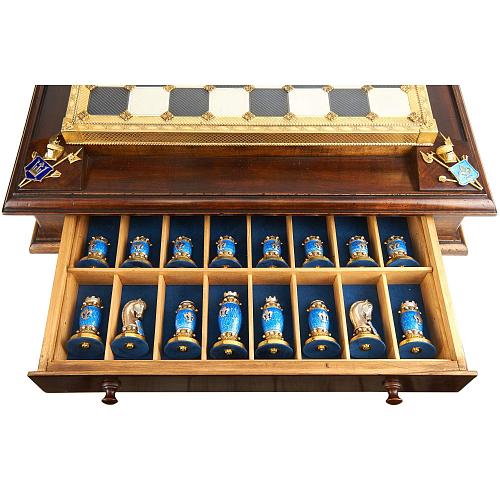 Большой набор шахмат «Королевские лилии»