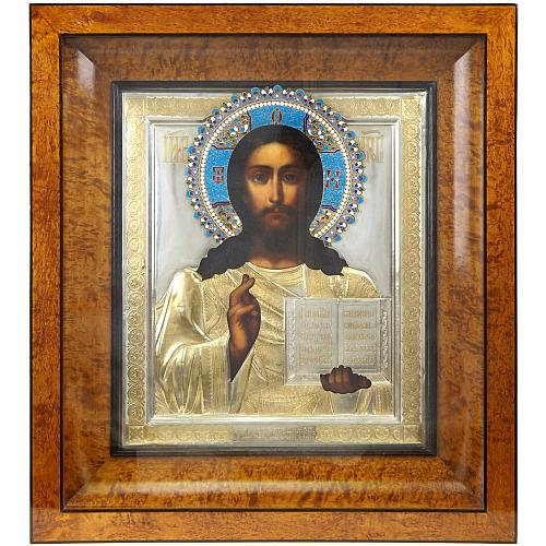 Икона «Господь Вседержитель» в серебряном окладе.