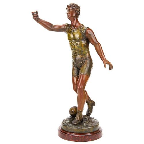 Скульптура кабинетная "Футболист"